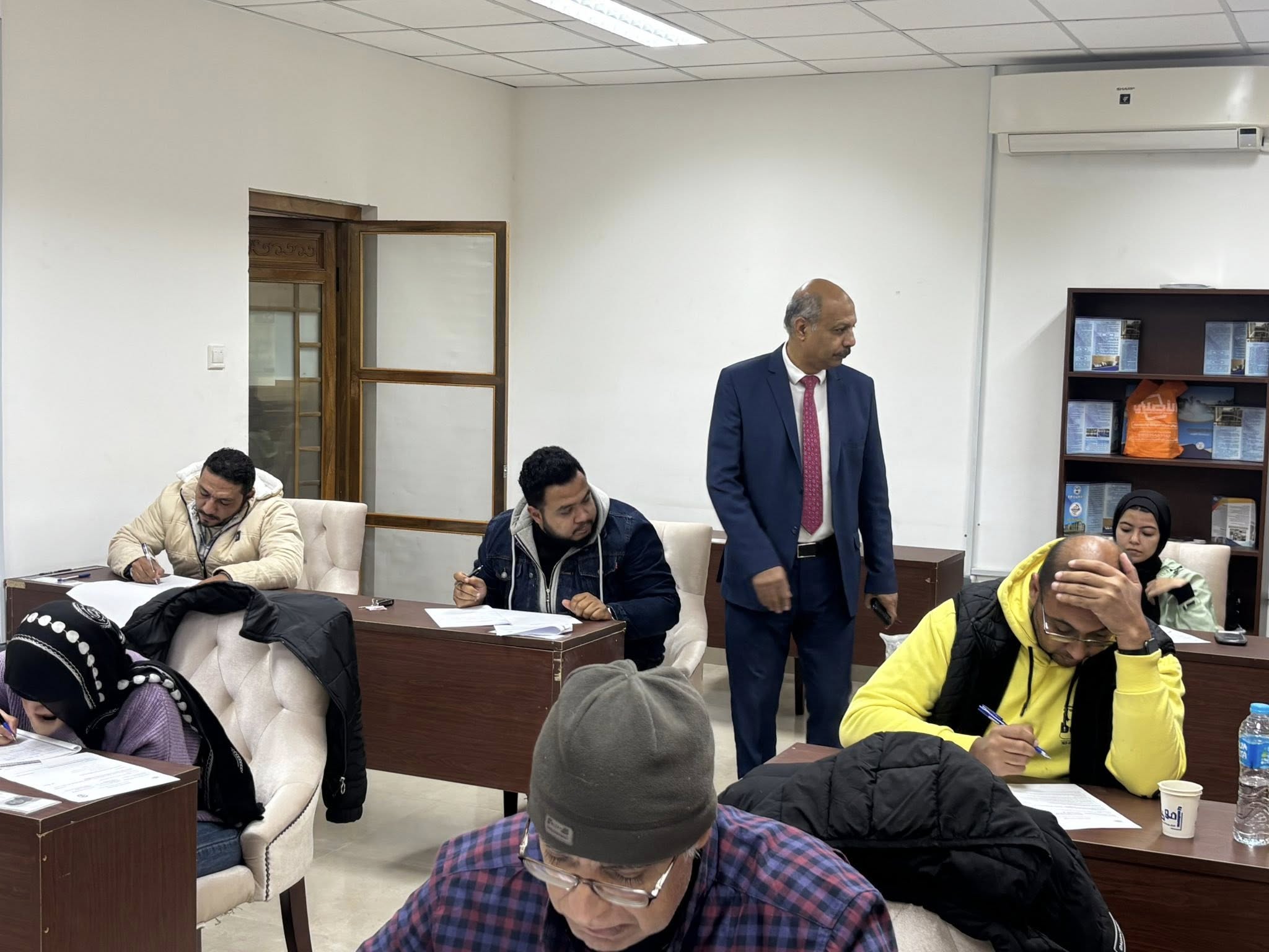 بدء إمتحانات الفصل الدراسي الاول لطلبة الدراسات العليا بمعهد الإستزراع السمكي وتكنولوجيا الاسماك 2025/2026